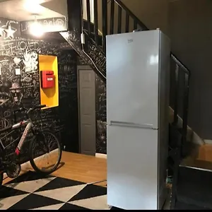 https://single-room-with-underbed-8.brighton-hotels-england.com